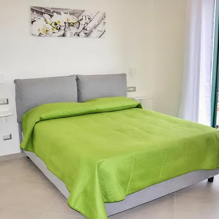Montemare Guest house *
