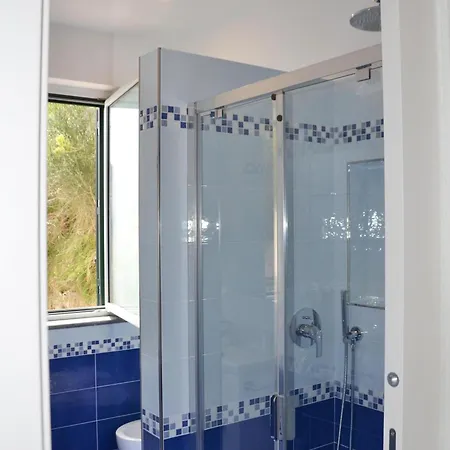 Montemare Guest house