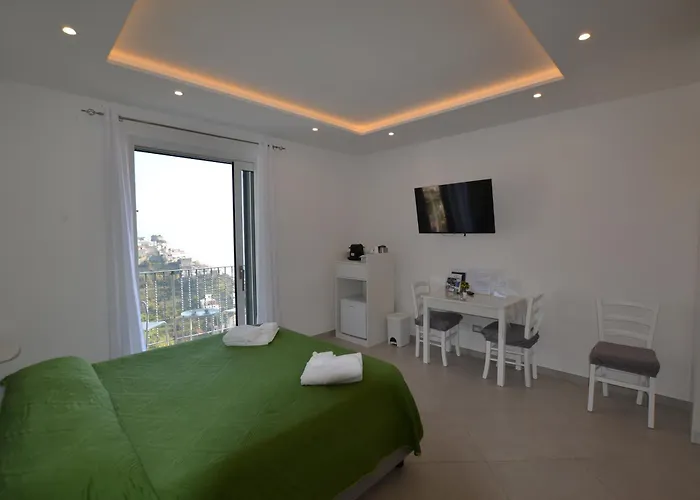 Affittacamere Montemare 3*